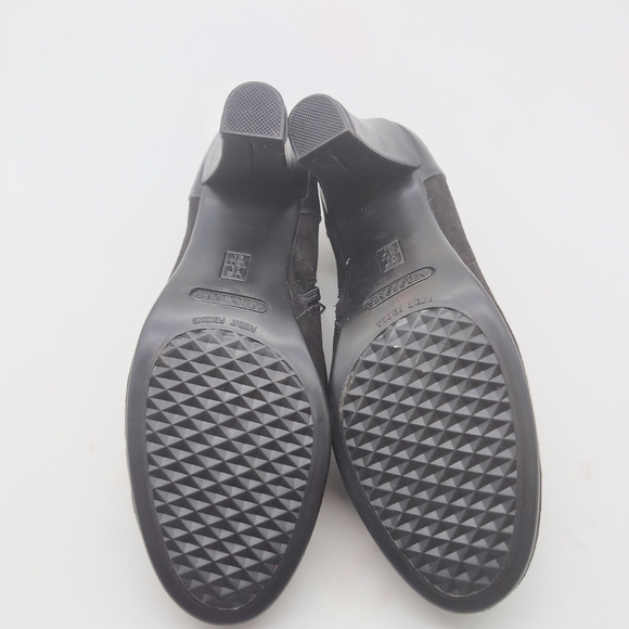 AEROSOLES Black Sz 7.5 Heeled Boots with Sophisticated Design - Picture 8 of 10